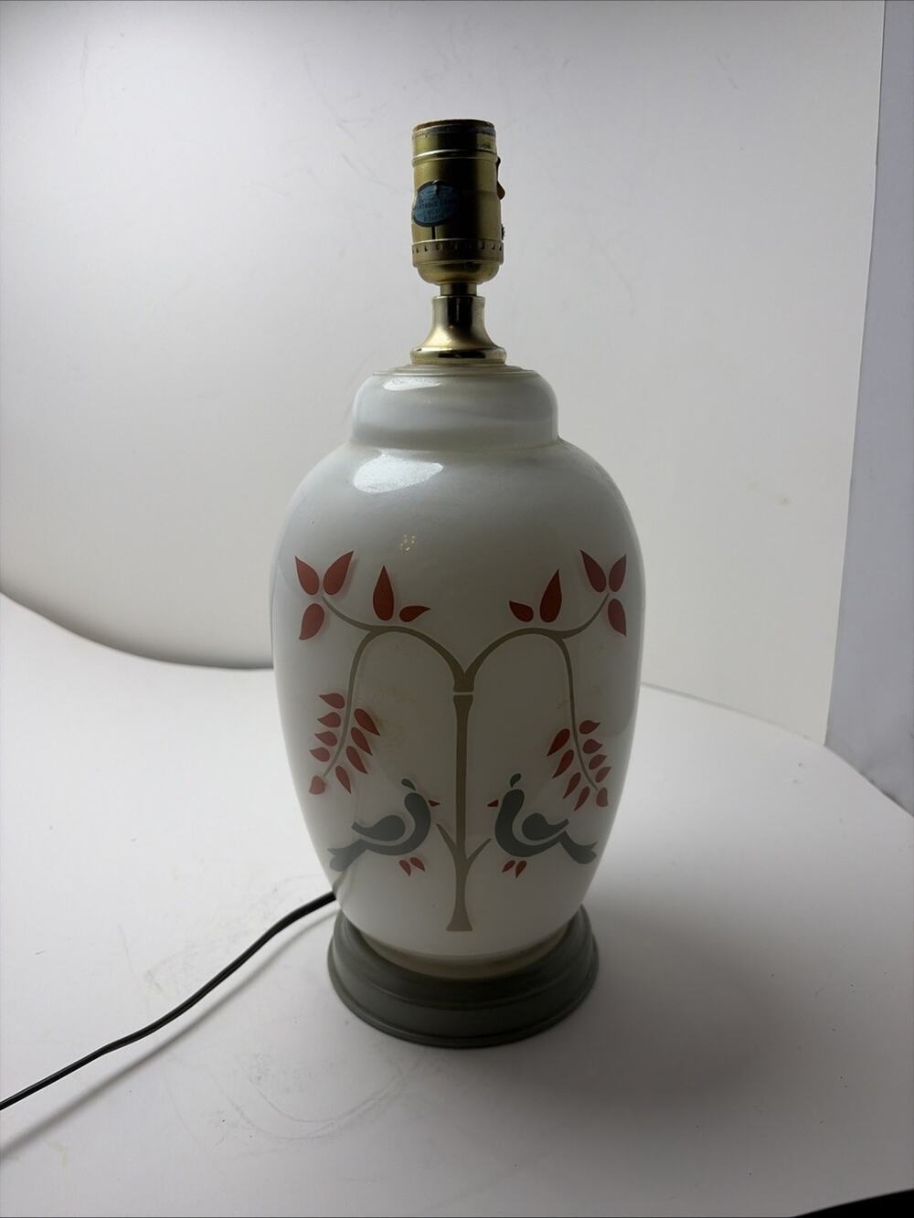 American flower and bluebird hand-painted ceramic table lamp